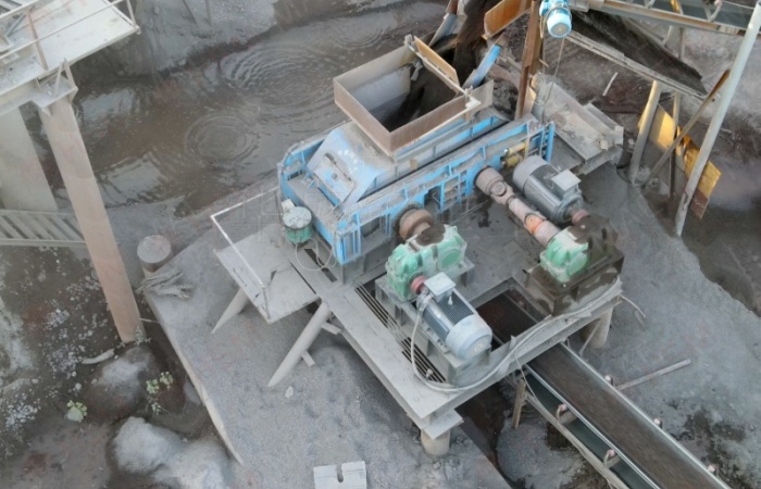 沉積巖破碎機生產現場